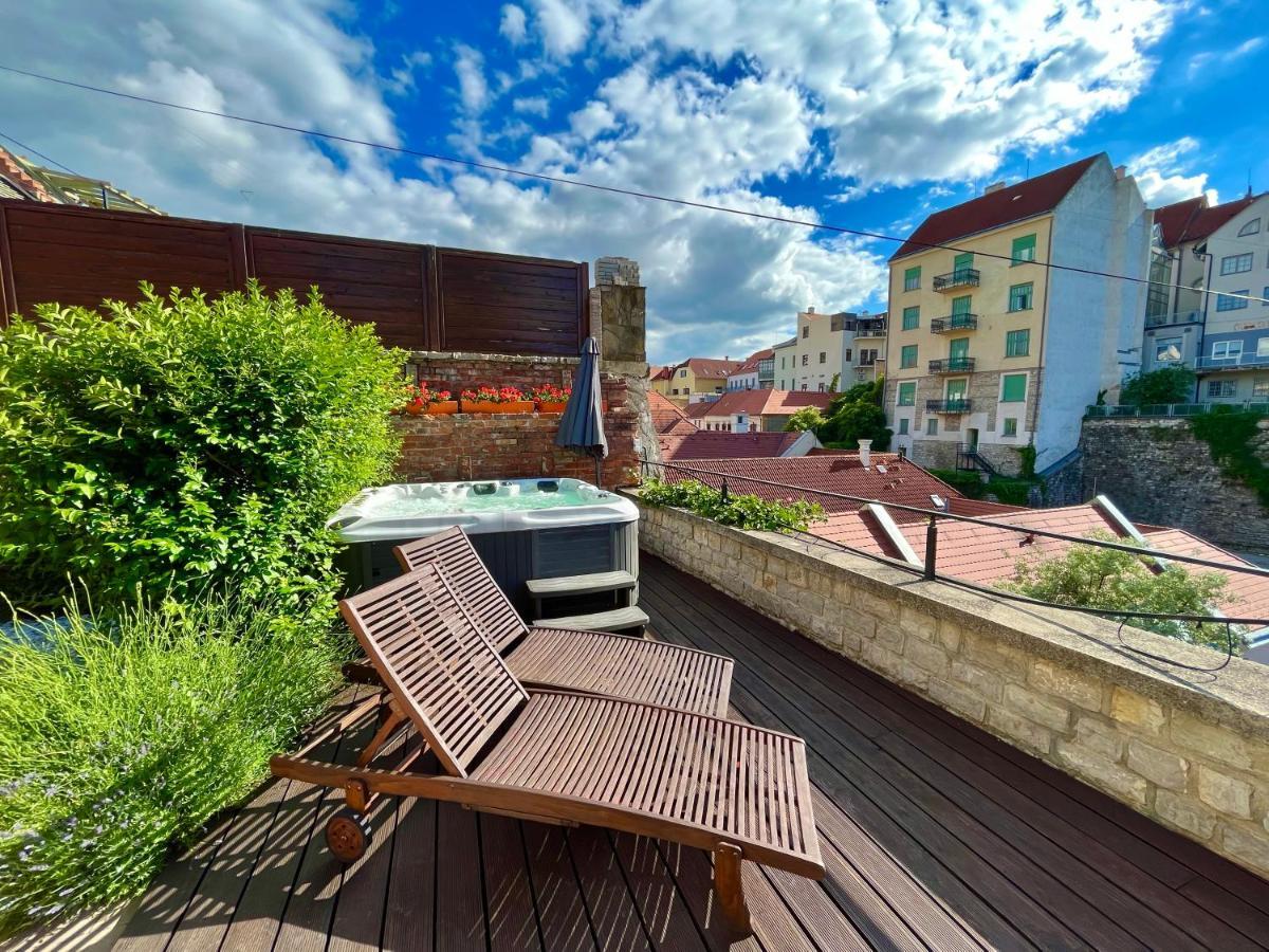 Terrace Apartman Premium Belvaros Jacuzzival Daire Veszprém Dış mekan fotoğraf